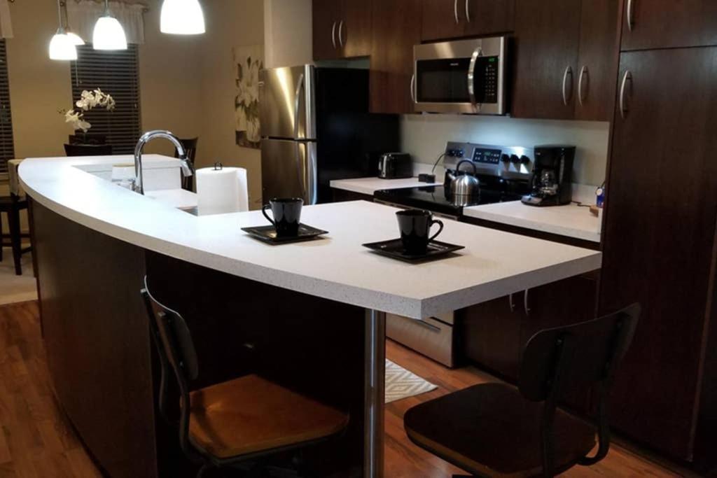 Old Fort Loft King & Queen Suites Nearest Accomodation To Marshals Museum Power Your Ev For Free! Fort Smith Esterno foto