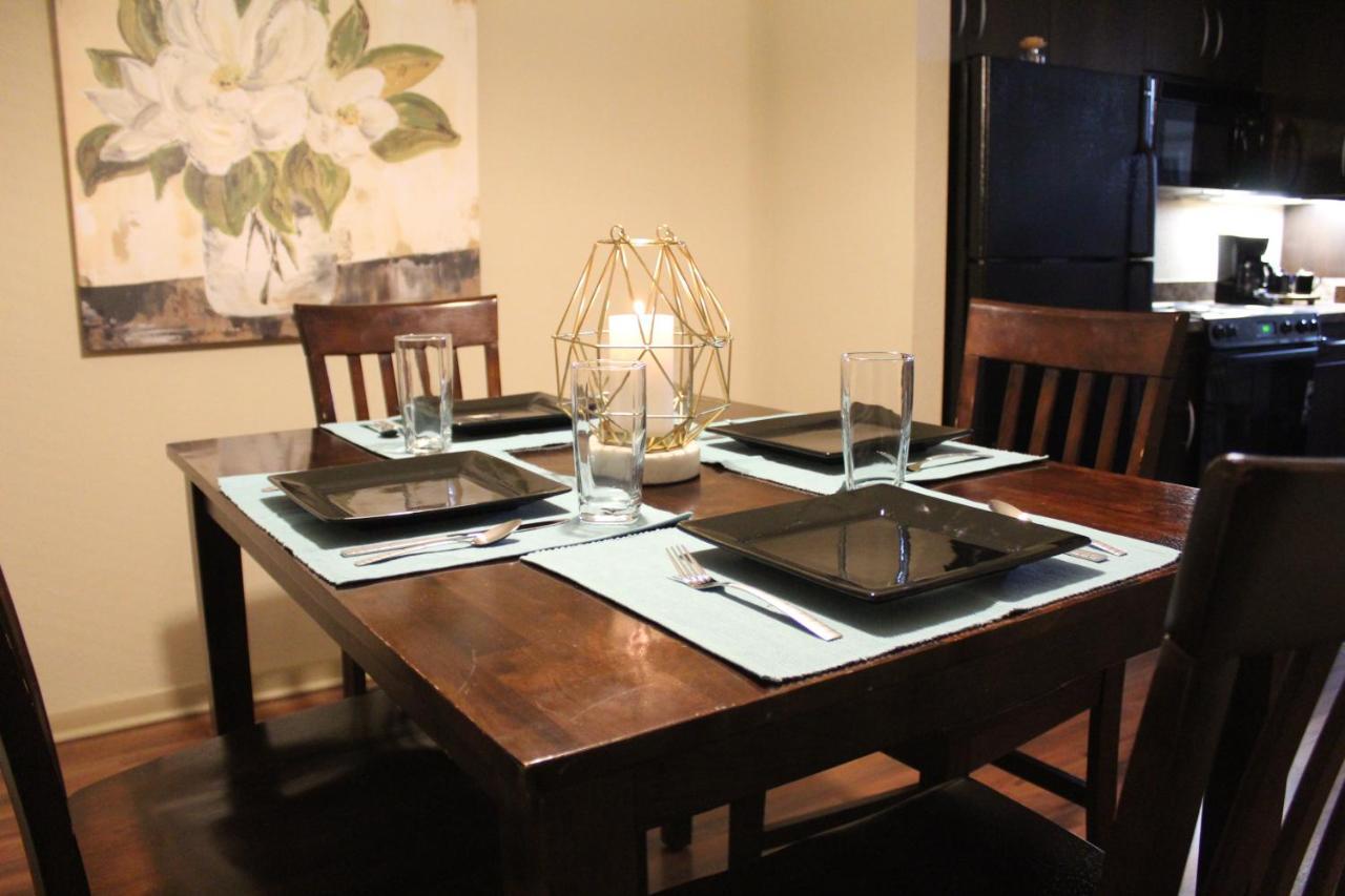 Old Fort Loft King & Queen Suites Nearest Accomodation To Marshals Museum Power Your Ev For Free! Fort Smith Esterno foto